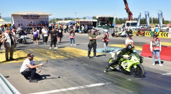 Drag şampiyonası Antalya’da yapıldı