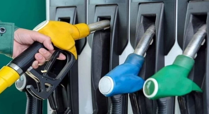 Benzine bir indirim daha geliyor... Akaryakıt fiyatları 9 ay öncesine döndü