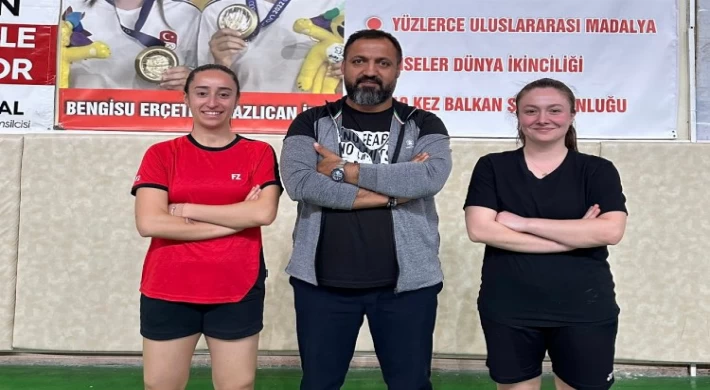 Erzincanlı başarılı milli sporcular Türkiye’ye döndü