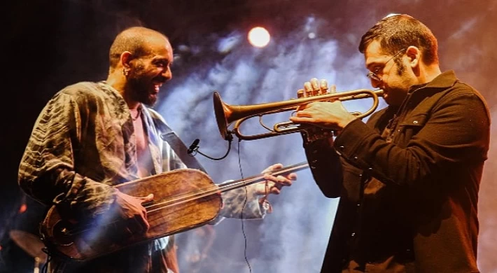 Mert Pekduraner ve Yemen Blues caz tutkunlarını büyüledi