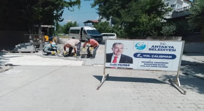 ANTAKYA BELEDİYESİ ÇALIŞIYOR, YOLLAR GÜZELLEŞİYOR 