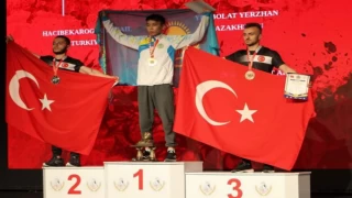 Kağıtsporlu sporcuların bilekleri bükülmedi