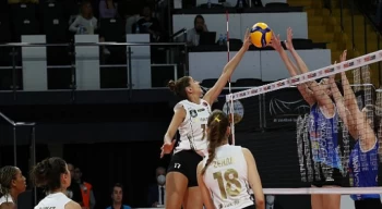 VakıfBank evinde set vermedi