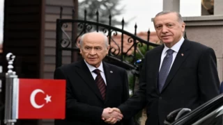 Ankara’da sürpriz ziyaret... Erdoğan, Bahçeli’yle bir araya geldi