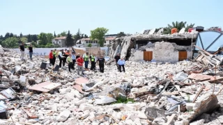 Hatay'da 752 yıllık tarihi enkazda lazerle nokta ölçümü